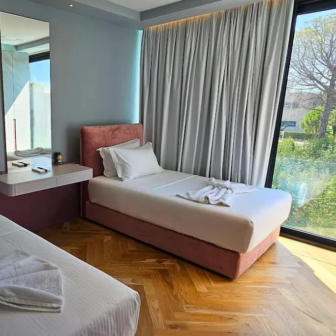 Luxury Villa With Private Pool Δυρράχιο 0*,